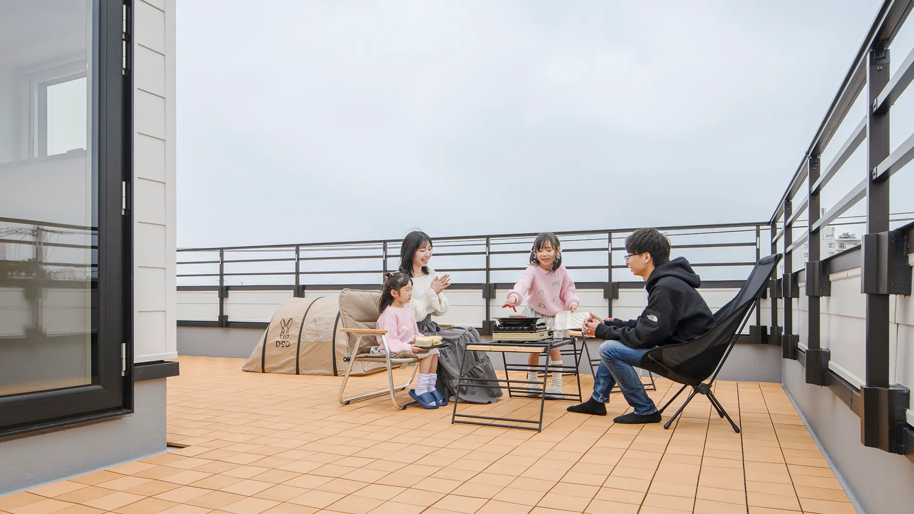 屋上に庭の機能を持たせました